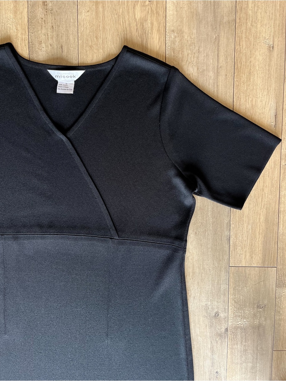 Exclusively Misook Black Sheath Knit Dress V Neck Size L - Picture 6 of 9